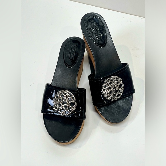 COACH Black‎ patent leather platform slides size 6. - Picture 1 of 7